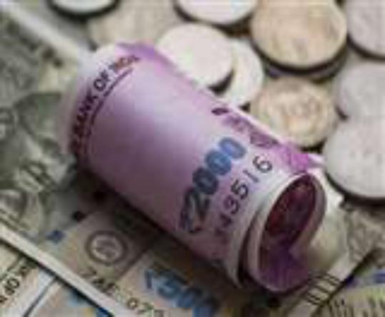दो साल के लिए विधायक निधि स्थगित रखने के साथ ही मुख्यमंत्री मंत्रियों विधायकों और दायित्वधारियों के वेतन में कटौती