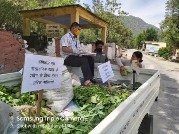 लॉकडाउन के दौरान लोगों को जैविक सब्जियां उपलब्ध कराने के लिए नगर पंचायत नंदप्रयाग ने की पहल