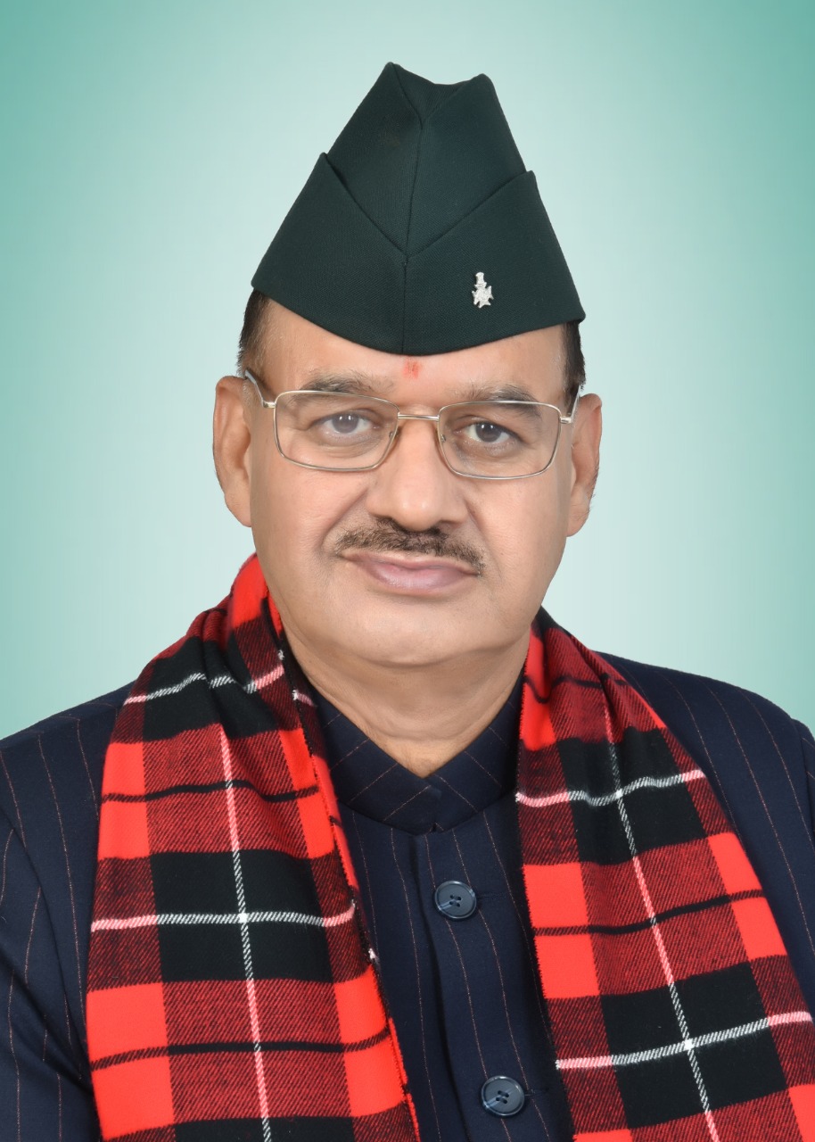 मंत्री जोशी ने आईएमए से पास आउट होने वाले कैडैट को बधाई दी