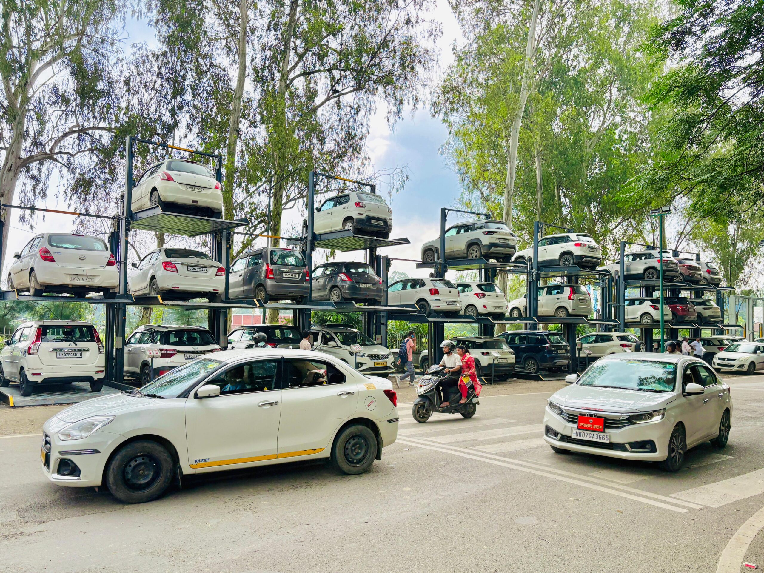 जिला प्रशासन की आटोमेटेड पार्किंग अब सुविधाओं से लेस, 6 अतिरिक्त वाहन धरातल पर जल्द