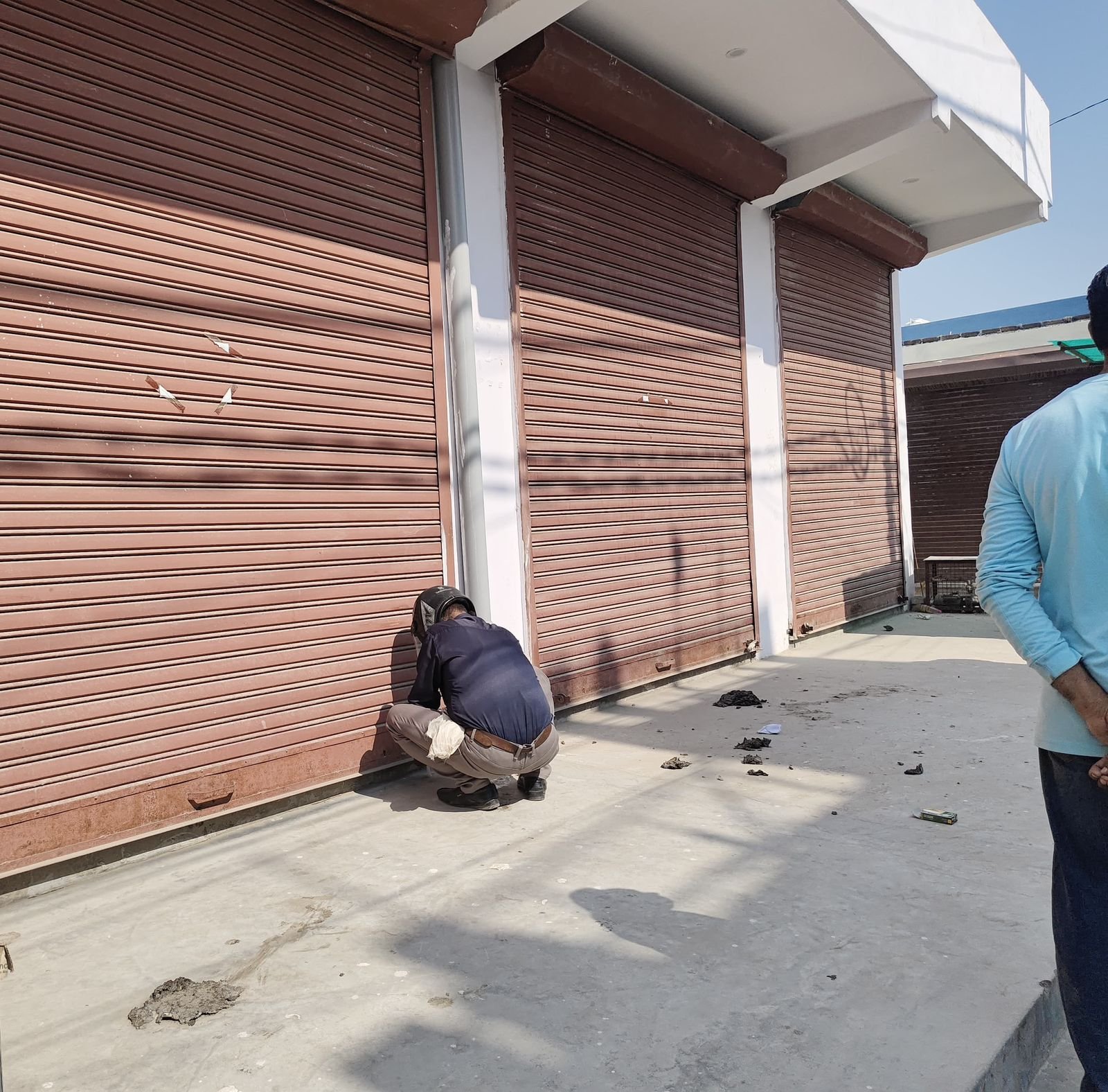 प्राधिकरण क्षेत्र में विभिन्न स्थानों पर सीलिंग, नियम तोड़ने पर सख्त कार्रवाई    