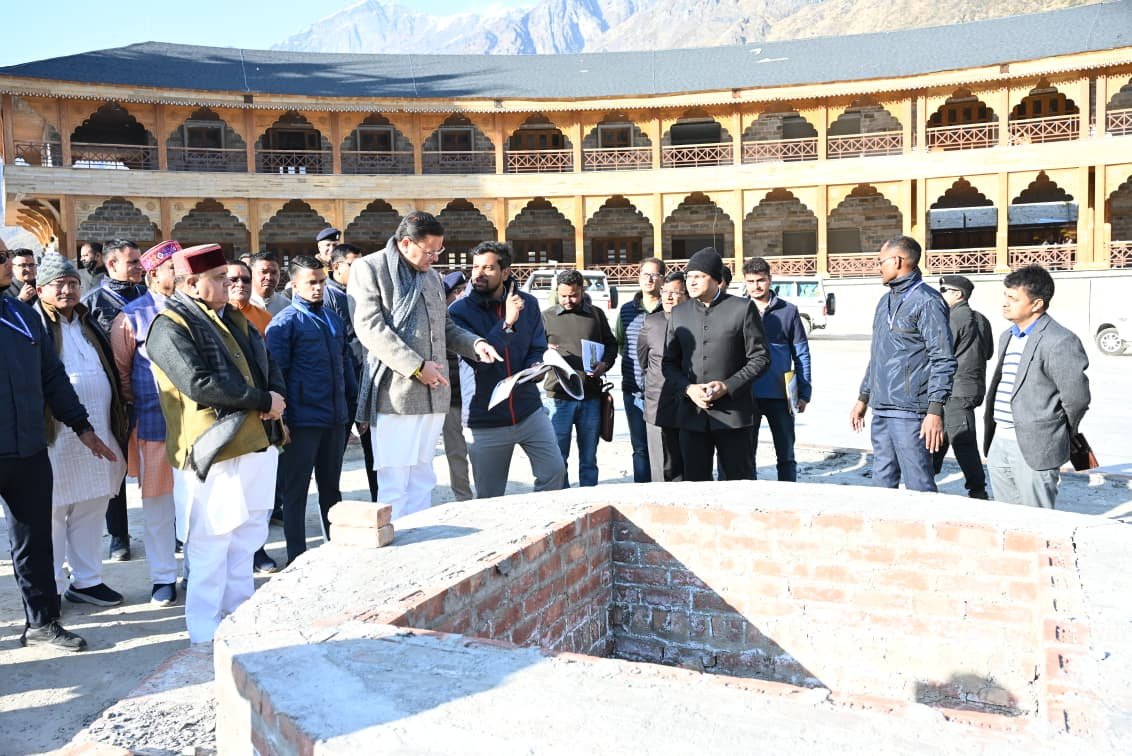 तीर्थयात्रियों को विश्वस्तरीय सुविधाएं उपलब्ध कराने के लिए सरकार प्रतिबद्धः सीएम