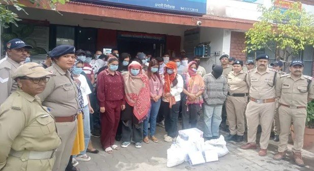 होटल में अवैध जुए का भंडाफोड़, पूरी पुलिस चौकी निलंबित