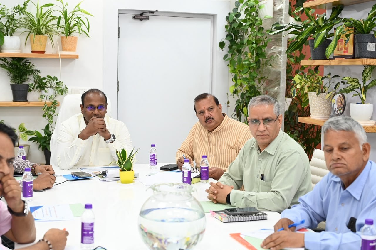 मुख्य निर्वाचन अधिकारी ने राजनैतिक दलों से लिए एसआईआर पर सुझाव