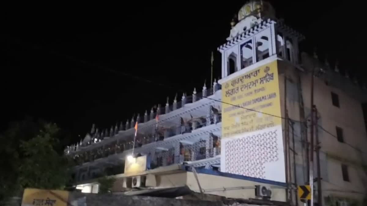 गुरुद्वारे में निहंगों का हंगामा जारी, पुलिस और आईटीबीपी तैनात