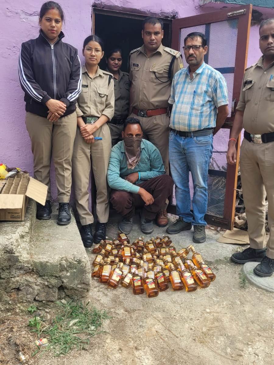 आरोपी के खिलाफ आबकारी अधिनियम के तहत कार्रवाई