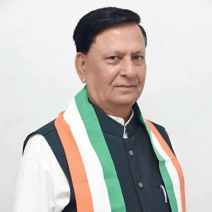 पूर्व मंत्री व वरिष्ठ कांग्रेसी नेता हीरा सिंह बिष्ट पंचतत्व में विलीन