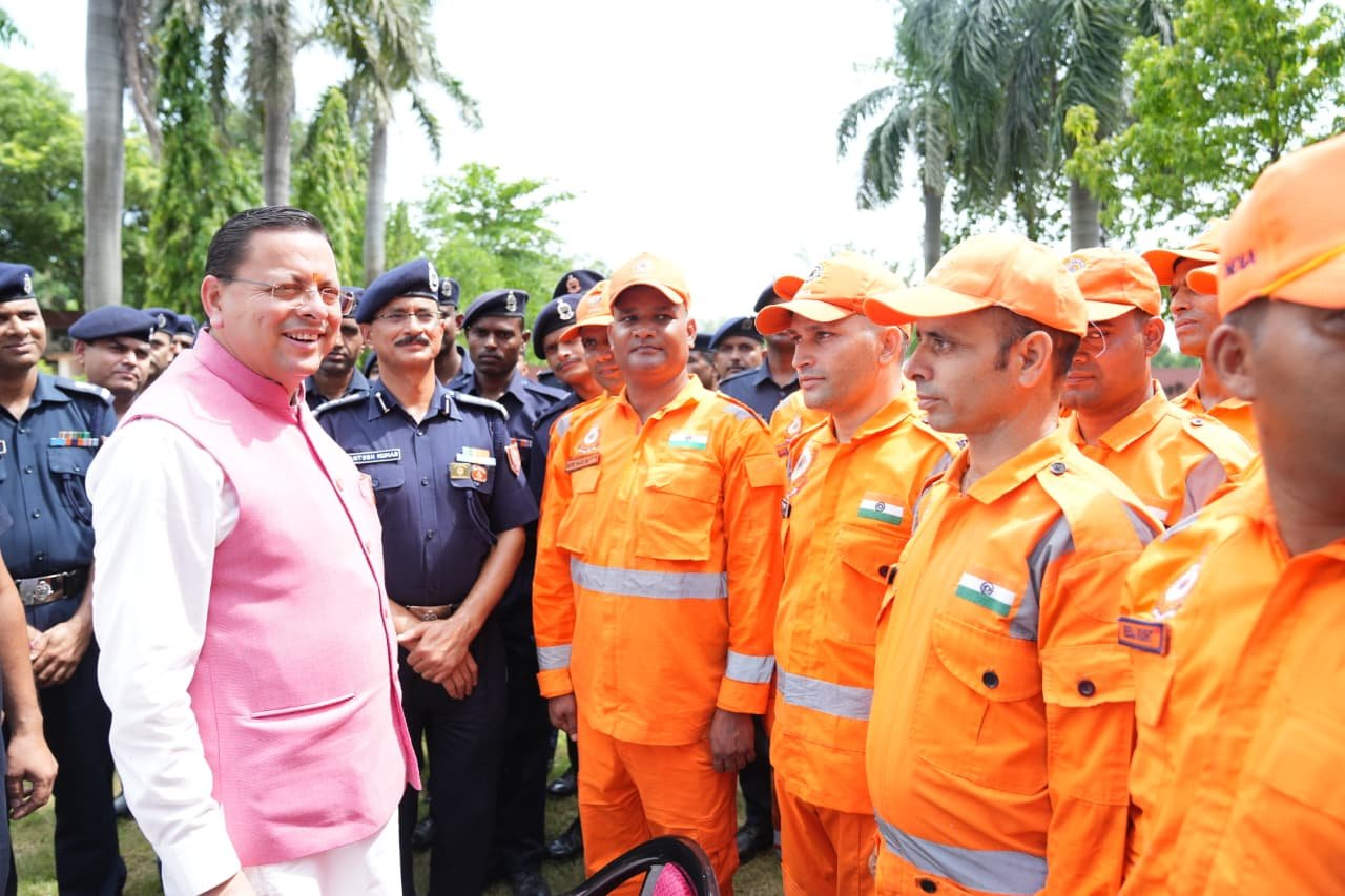 मुख्यमंत्री ने एनडीआरएफ बटालियन गदरपुर का किया भ्रमण, जवानों से किया संवाद